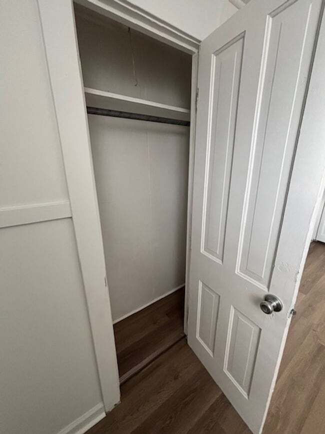 Building Photo - 1808 E 19th St