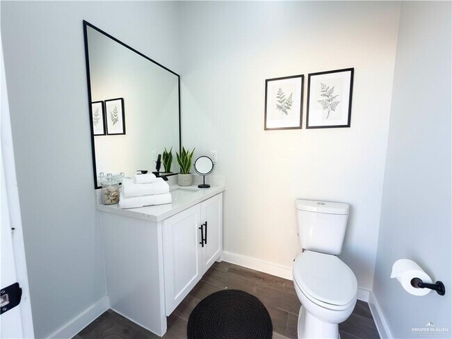 Building Photo - 27 Cooper Ln