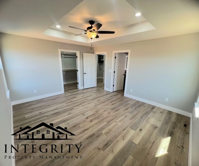 Building Photo - Newly Built Modern Style Single Family Home!