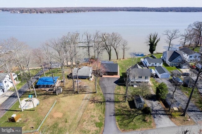 Building Photo - 26 Park Ln