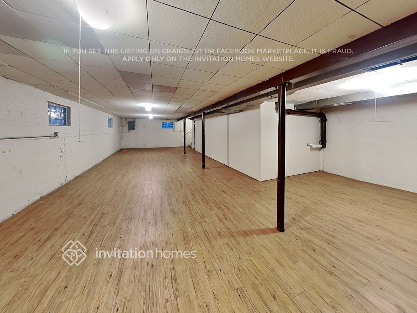 Building Photo - 9024 S Albany Ave