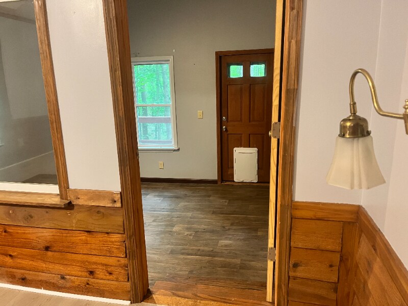 Building Photo - 2105 Bardowl Ln