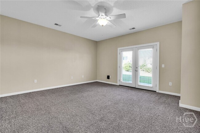 Building Photo - 975 Canyon Oak Loop