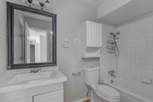 Building Photo - 2158 Fleur De Lis Ct