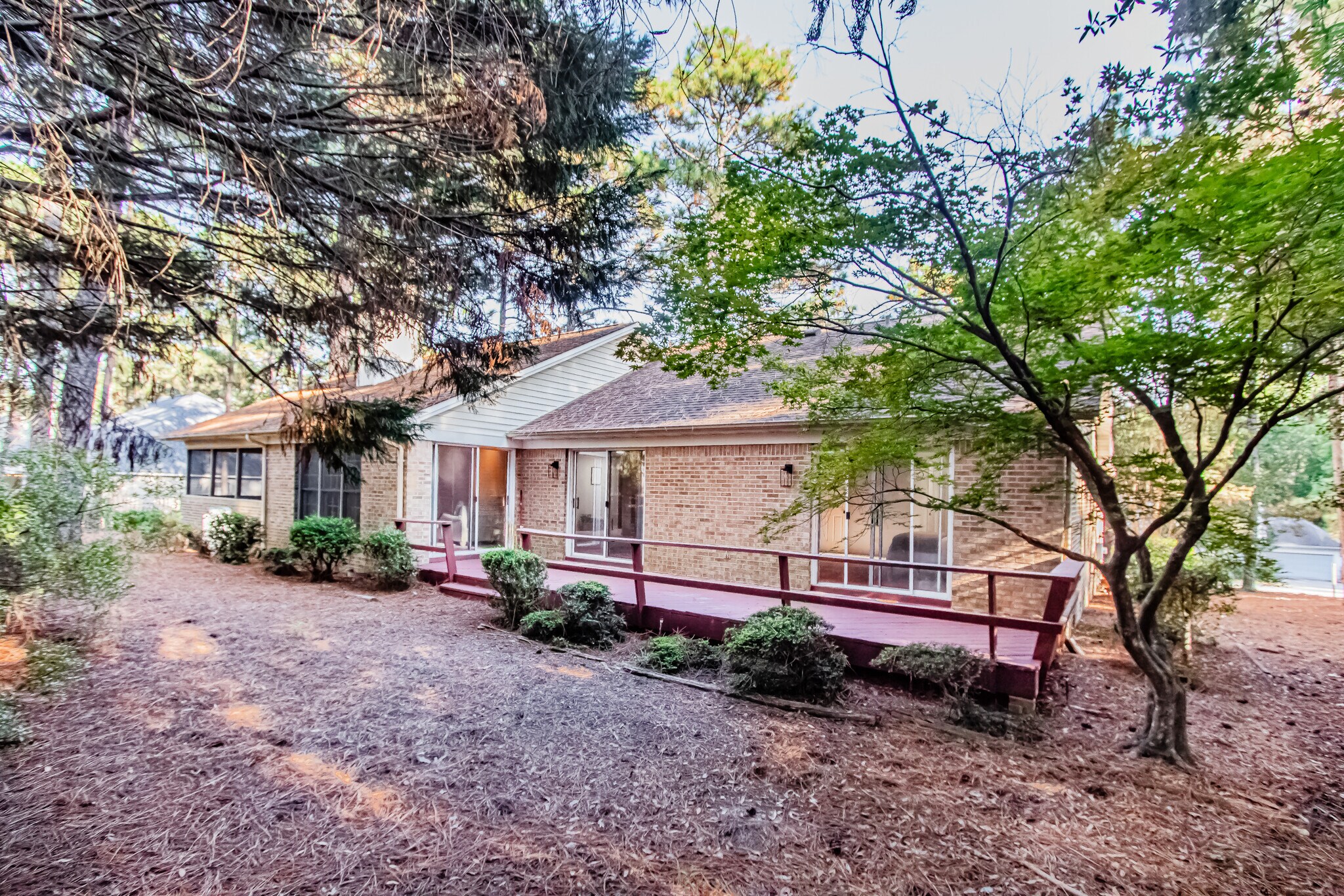 Building Photo - 965 Monticello Dr