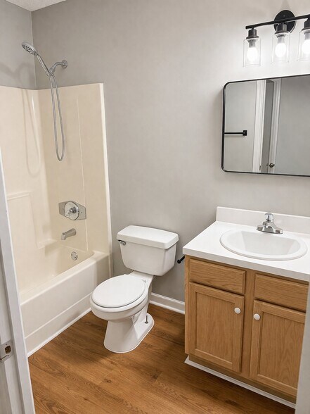 Building Photo - 45192 S Mickler St