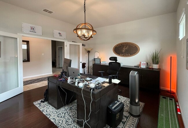 Building Photo - Beautiful 4/3.5 Home Available In Northwest San Antonio!