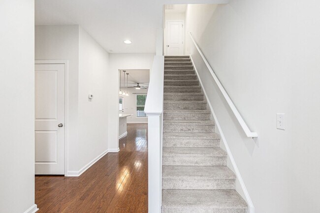 Building Photo - 193 Olde Towne Way