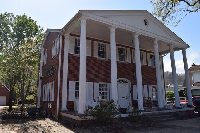 Primary Photo - 152 3rd St