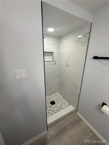 Building Photo - 2203 S Holly St