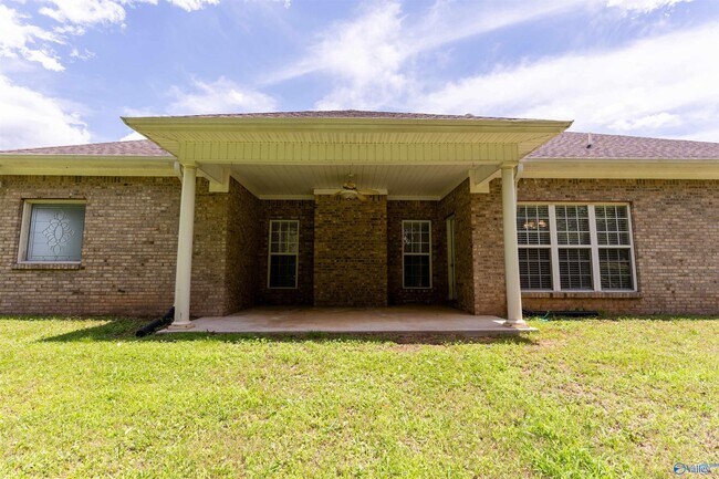 Building Photo - 112 Blanca Dr