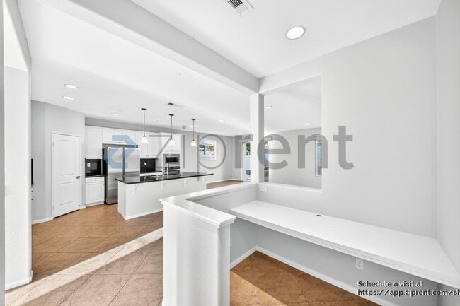 Building Photo - 5746 Brianhead Dr