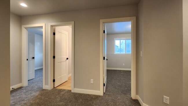 Building Photo - 6728 66th Ave S