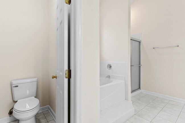 Building Photo - 619 Archard Dr