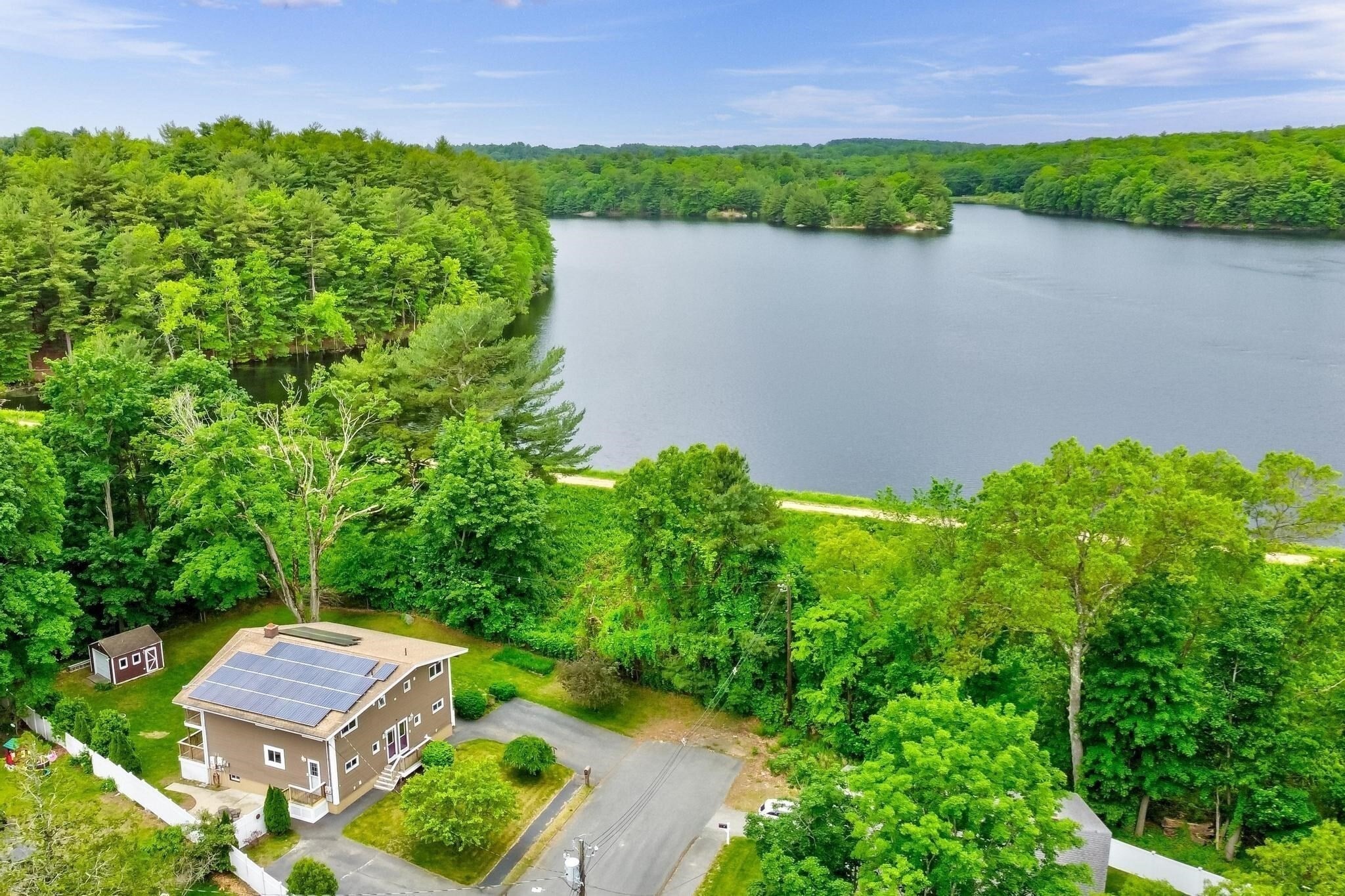 Building Photo - 5 Robinlea Cir