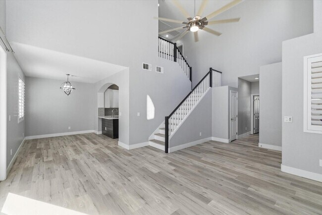 Building Photo - 972 Prestwick St