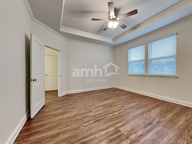 Building Photo - 118 Banyan Frst Dr