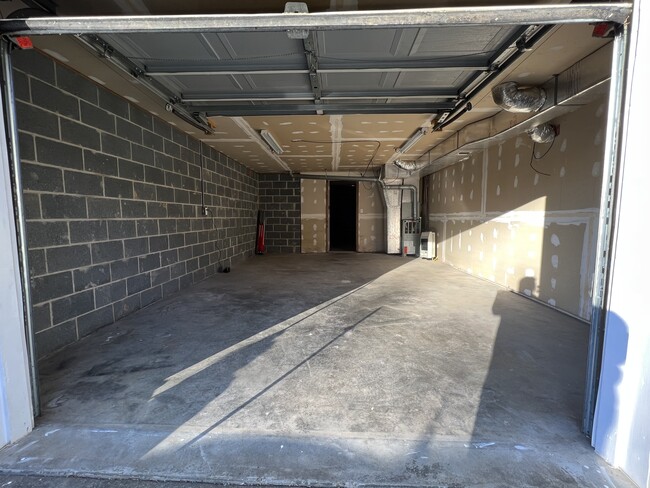 Building Photo - 836 Lynn Brooke Pl