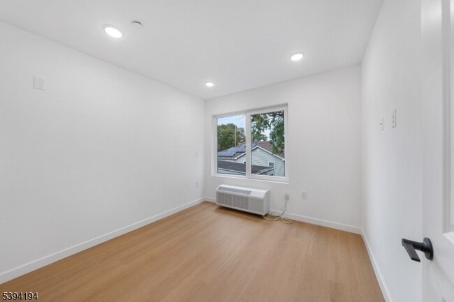 Building Photo - 768 Bergen St