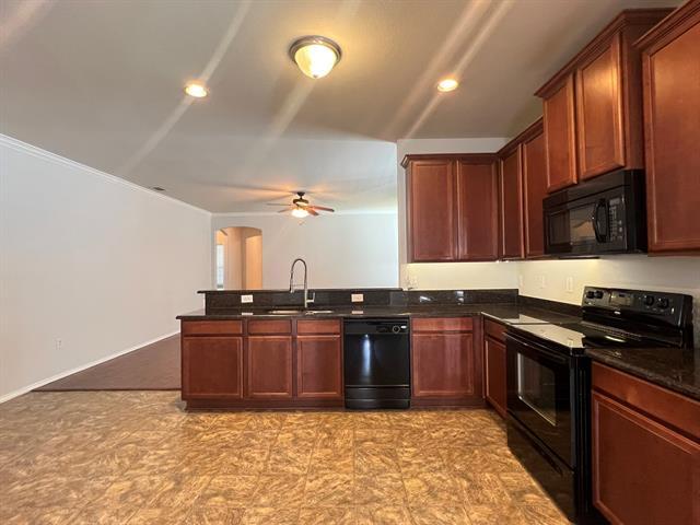 Building Photo - 937 Appalachian Ln