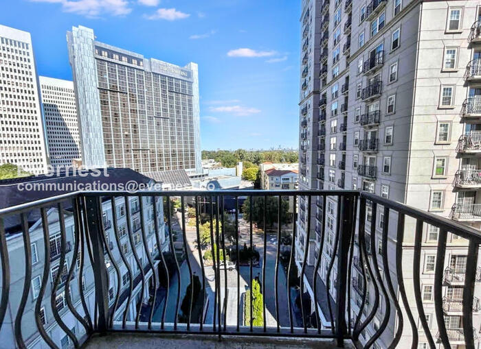 Building Photo - 195 14th St NE