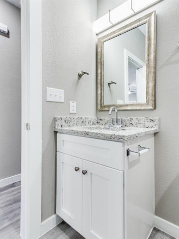 Building Photo - 3207 Karen St