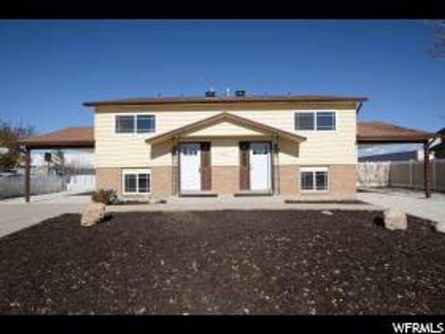 Building Photo - Beautifully Renovated Duplex in Salt Lake City