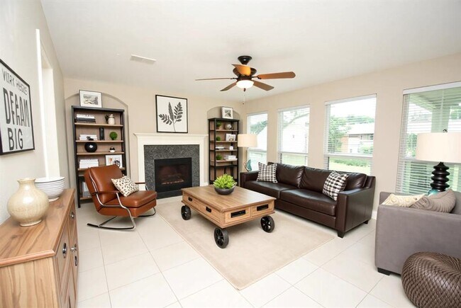 Building Photo - 17110 Fairway Glen Ct