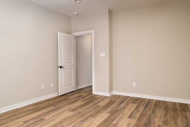 Building Photo - 417 Stonework Garden Ln