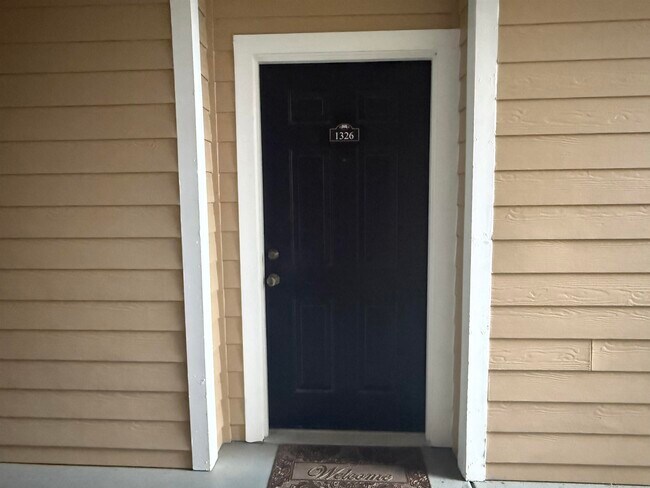 Building Photo - 2801 Chancellorsville Dr