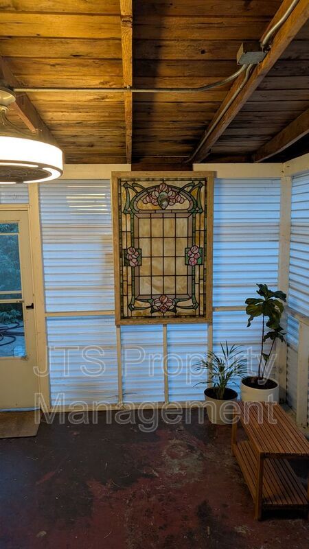 Building Photo - 3107 Del Paso Blvd