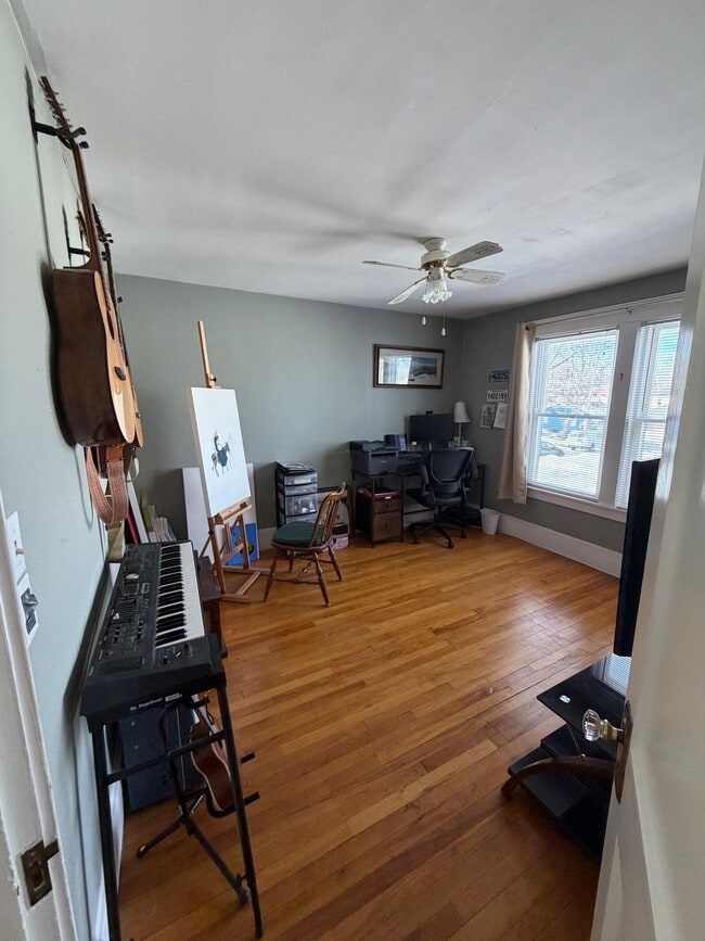 Building Photo - 47 Morgan St