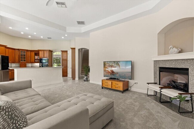 Building Photo - 213 Heatherwood Ct