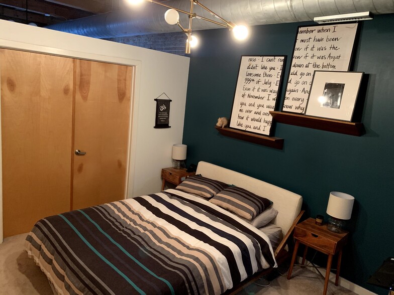 Master Bedroom (lower level) - 2201 W Wabansia Ave