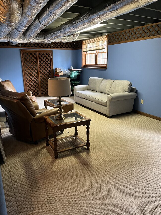 Building Photo - Sandy Springs Rental Home