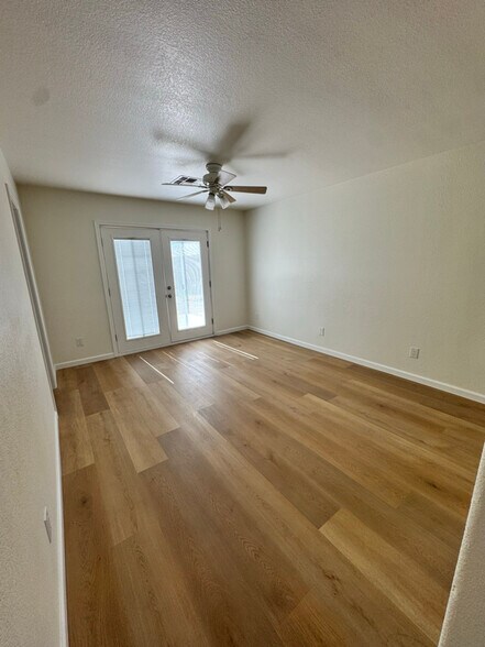 Building Photo - 11361 W Loma Blanca Dr