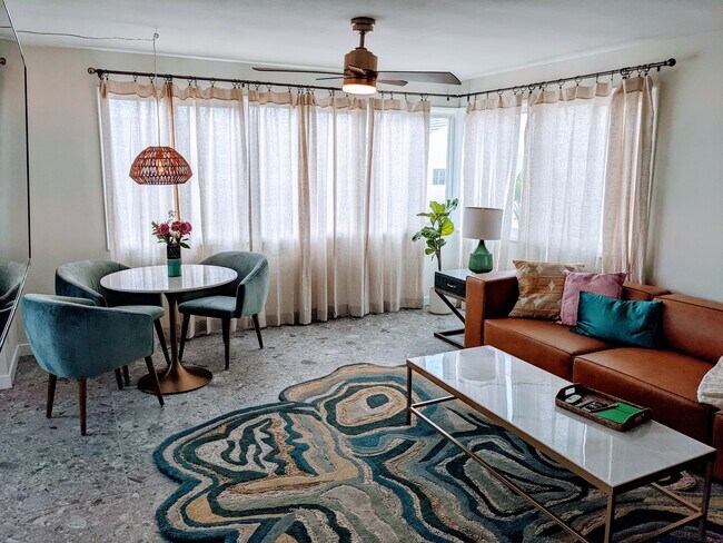 Dining Area - 308 Seaview St