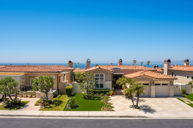 Building Photo - 408 Pso Miramar