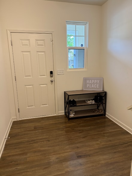 Building Photo - 11912 Fuller St