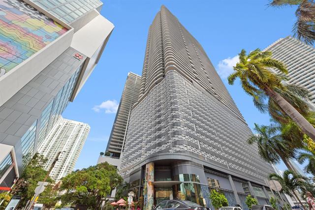 Building Photo - 1000 Brickell Plz