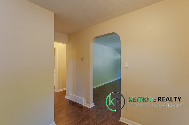 Building Photo - 1840 Culver Ave