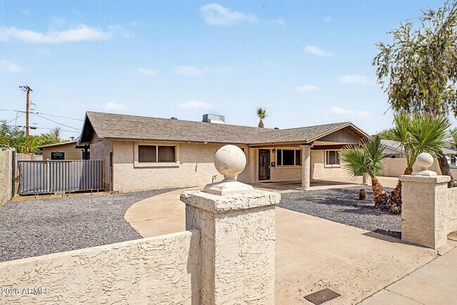 Building Photo - 2629 N 73rd Pl