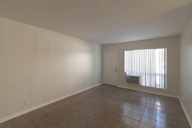 Living Room - 9215 - Sepulveda Apts