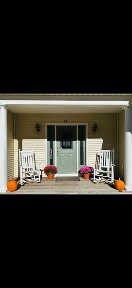 Primary Photo - 631 Prospect Mountain Rd