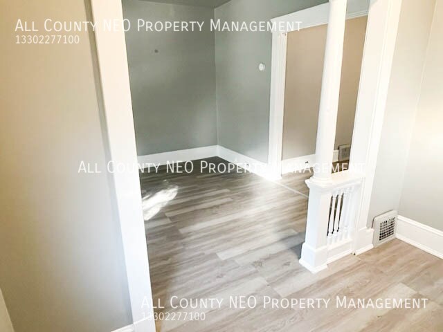 Building Photo - 6703 Bonna Ave