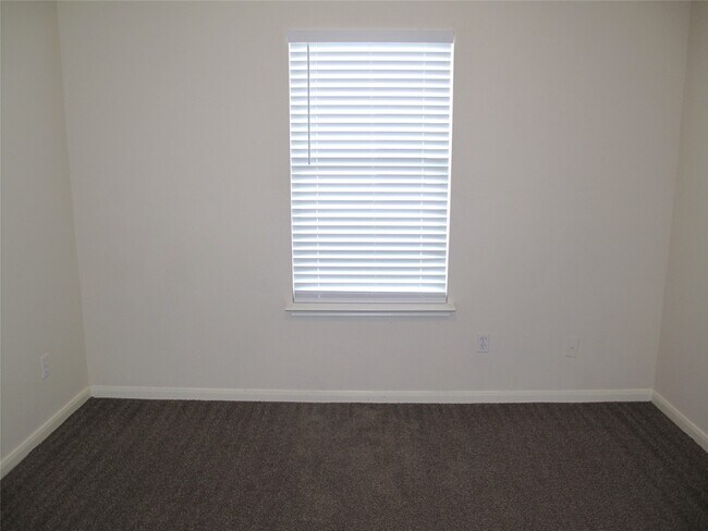 Building Photo - 16910 Port O Call St