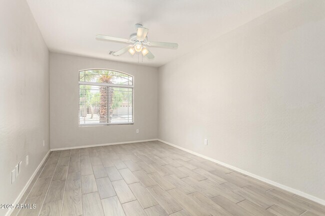 Building Photo - 8328 W Forest Grove Ave
