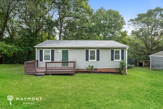 Building Photo - 2010 Glenside Dr