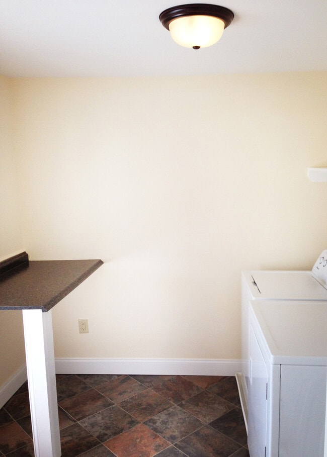 Building Photo - 50 North St