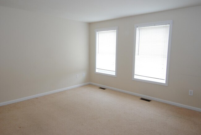 Building Photo - 78 Overlook Cir
